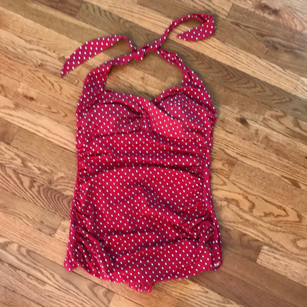 Retro halter swimsuit with ruching